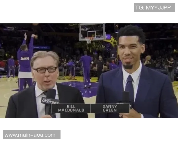 丹尼格林谈恩比德与字母哥实力变化的深刻见解