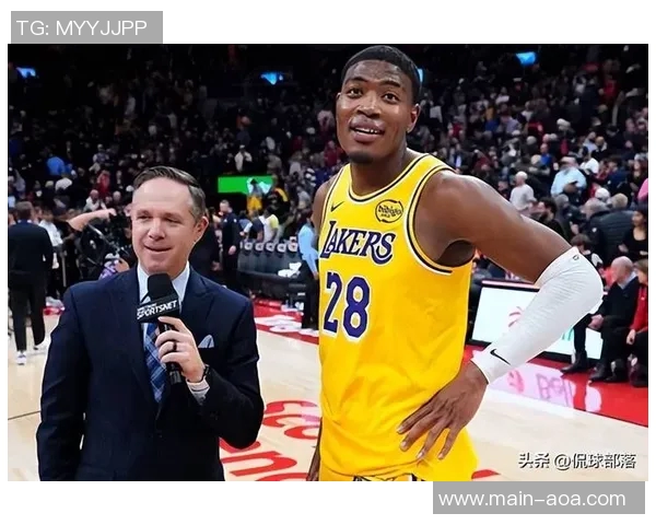 拉拉维亚称赞詹姆斯无私助攻八村塁得分展现团队精神